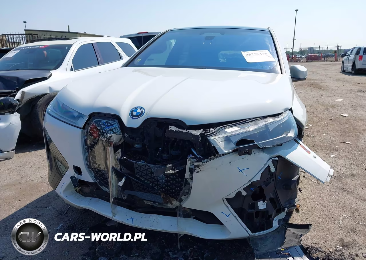 2023 BMW Ix xDrive50 VIN:WB523CF04PCM48450 - 6