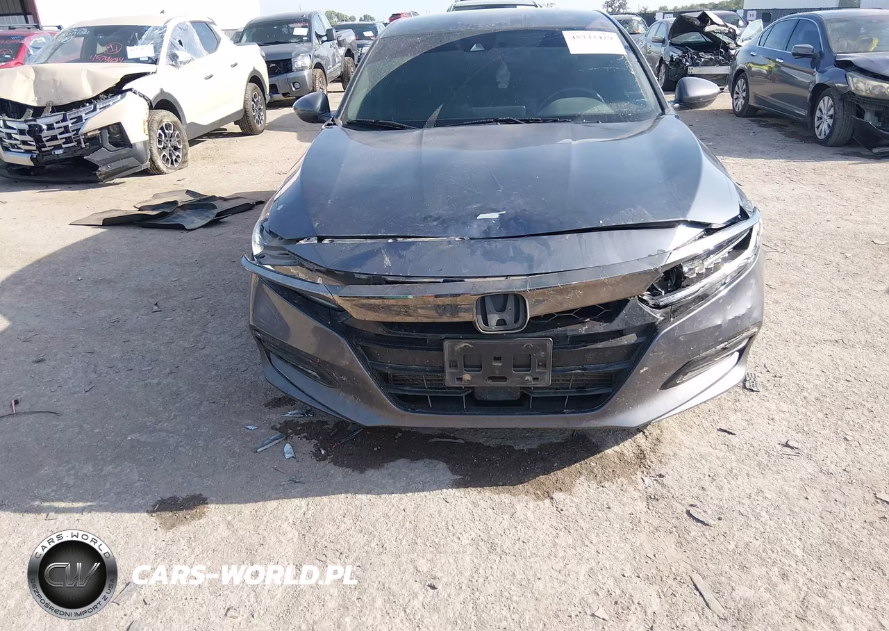 2018 Honda Accord Sport VIN:1HGCV1F3XJA145999 - 6