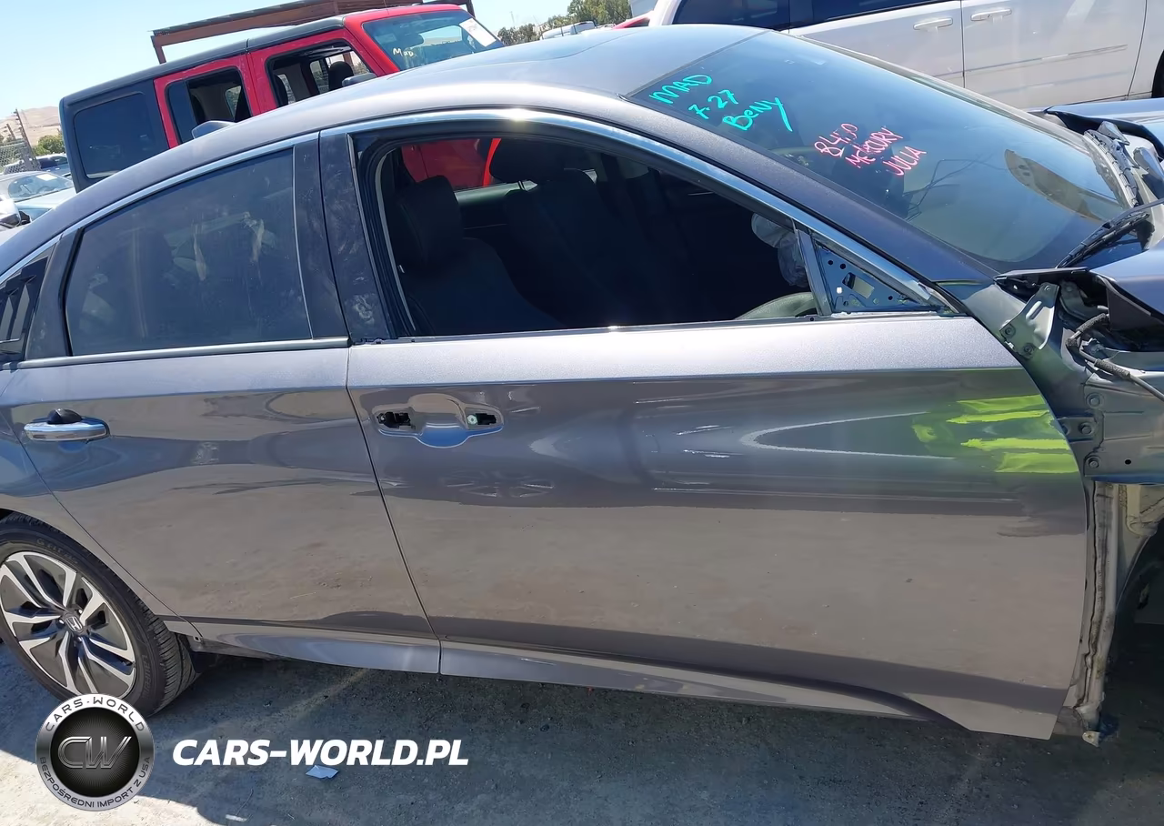 2020 Honda Accord Hybrid Touring VIN:1HGCV3F99LA006062 - 14