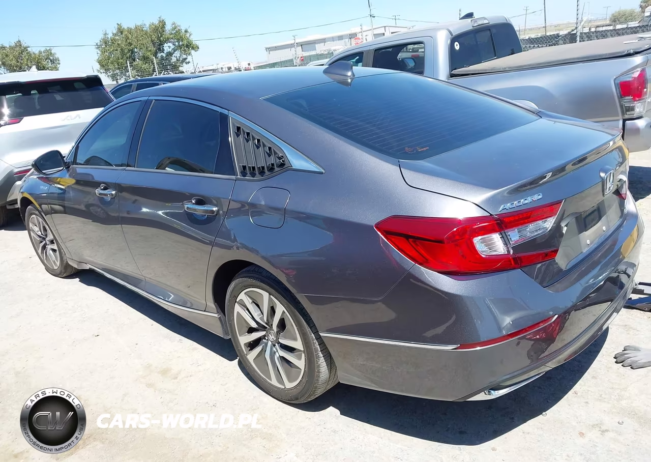 2020 Honda Accord Hybrid Touring VIN:1HGCV3F99LA006062 - 3