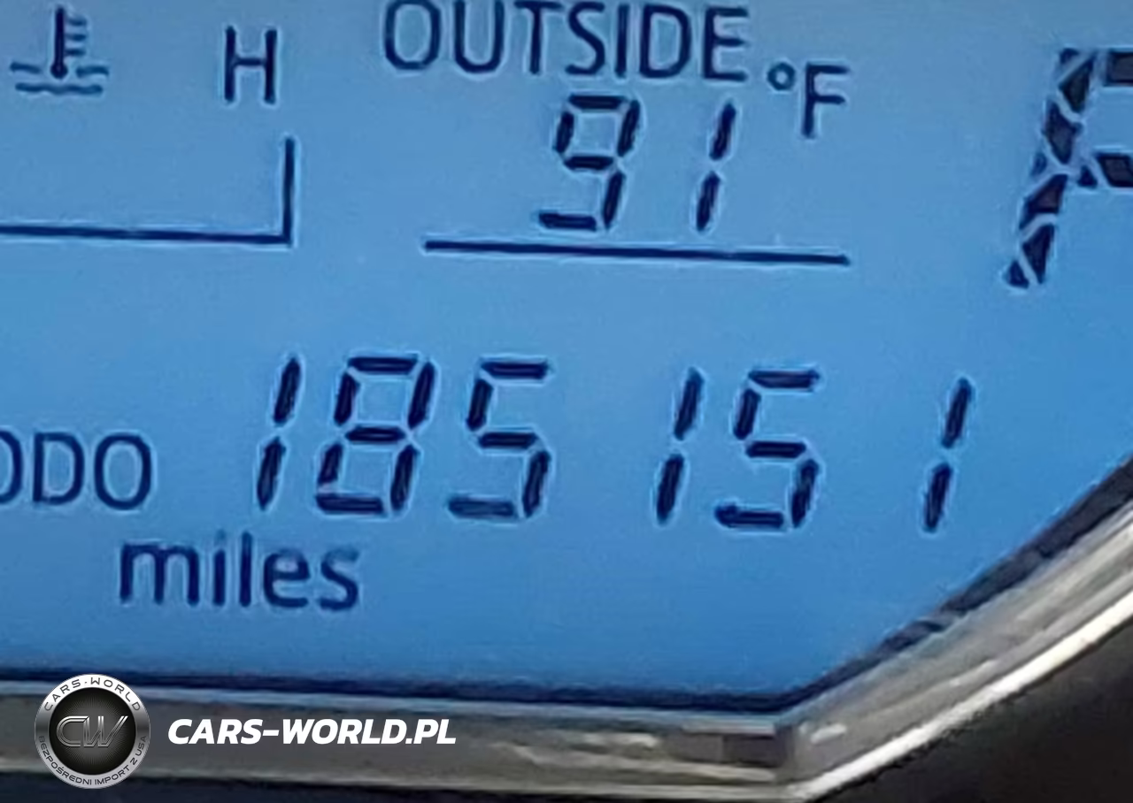 2016 Toyota Corolla Le VIN:5YFBURHE1GP368611 - 16