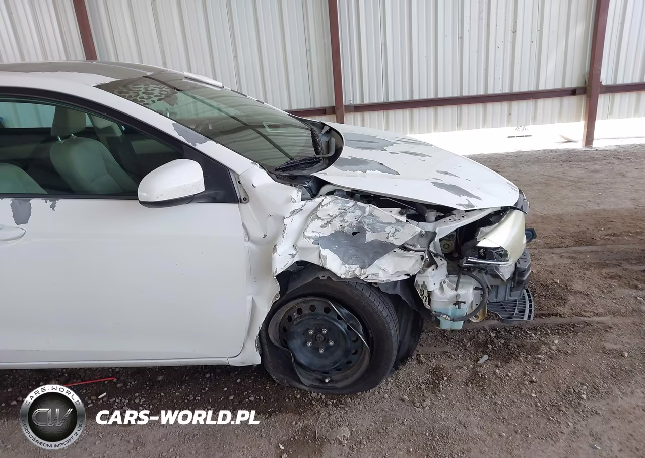 2016 Toyota Corolla Le VIN:5YFBURHE1GP368611 - 6