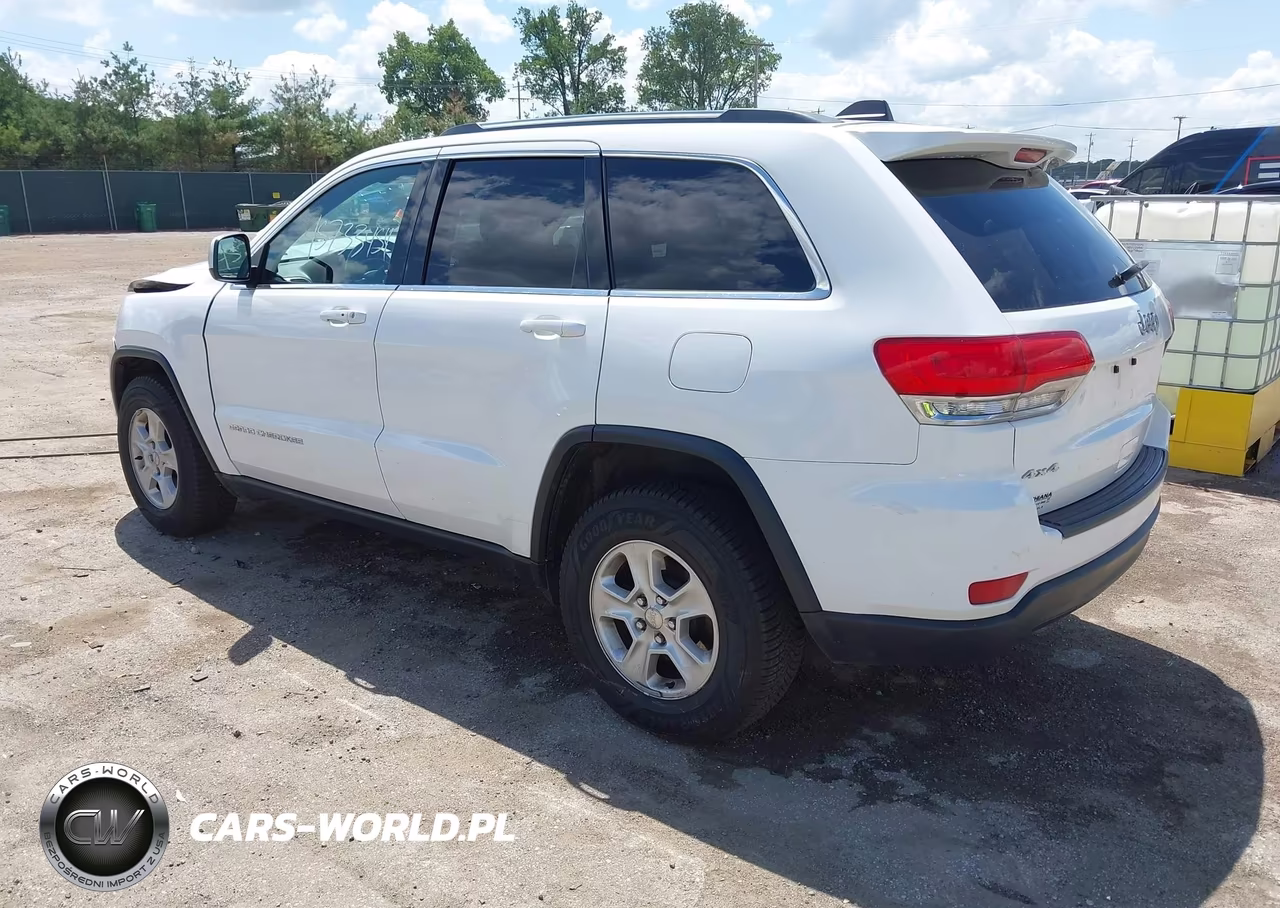 2014 Jeep Grand Cherokee Laredo VIN:1C4RJFAG7EC371326 - 3