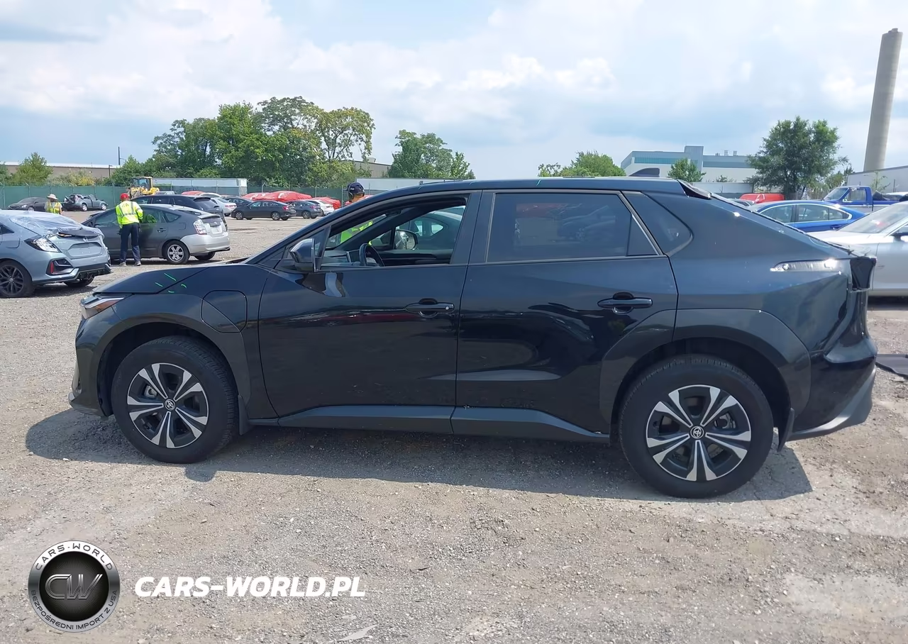 2024 Toyota Bz4X Xle VIN:JTMABACA2RA088825 - 13