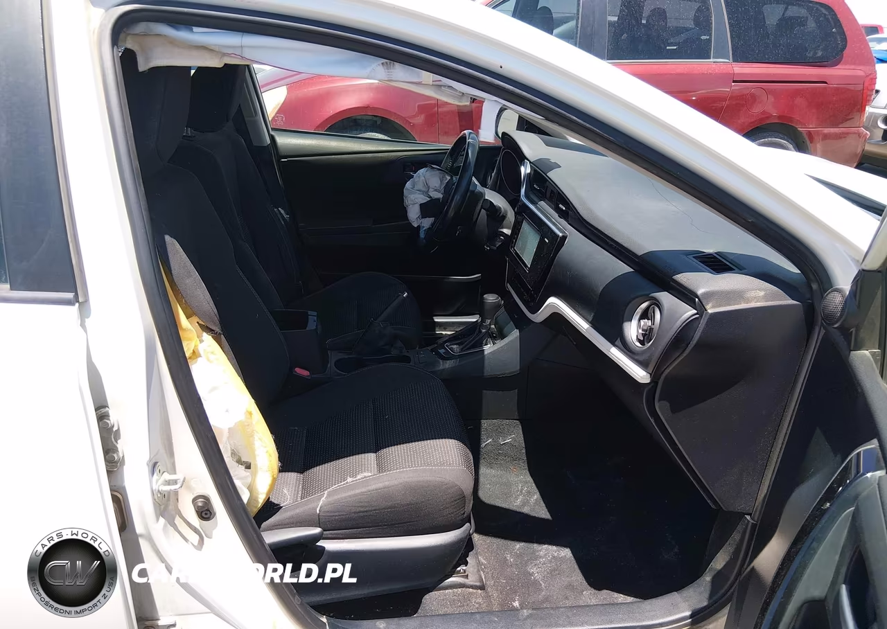 2018 Toyota Corolla Im VIN:JTNKARJEXJJ575413 - 5