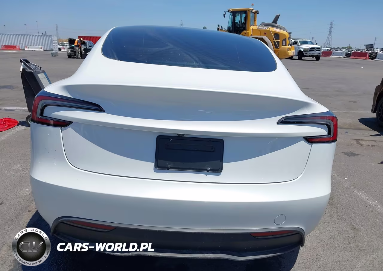 2024 Tesla Model 3 Long Range Dual Motor All-Wheel Drive VIN:5YJ3E1EB4RF754712 - 17