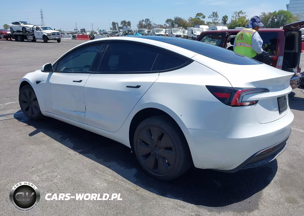 2024 Tesla Model 3 Long Range Dual Motor All-Wheel Drive VIN:5YJ3E1EB4RF754712 - 3
