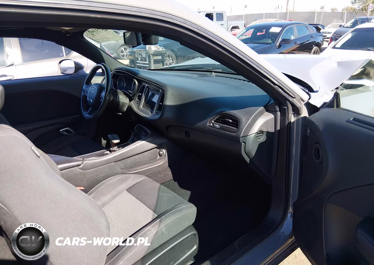 2019 Dodge Challenger Sxt Awd VIN:2C3CDZGG3KH616660 - 5