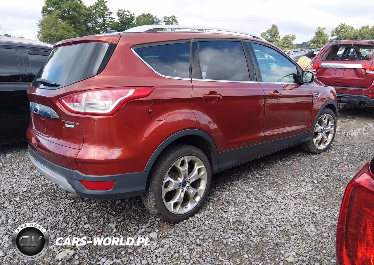 2015 Ford Escape Titanium VIN:1FMCU9J91FUB17943 - 4