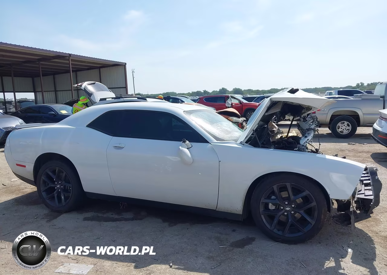 2021 Dodge Challenger Sxt VIN:2C3CDZAGXMH555822 - 13