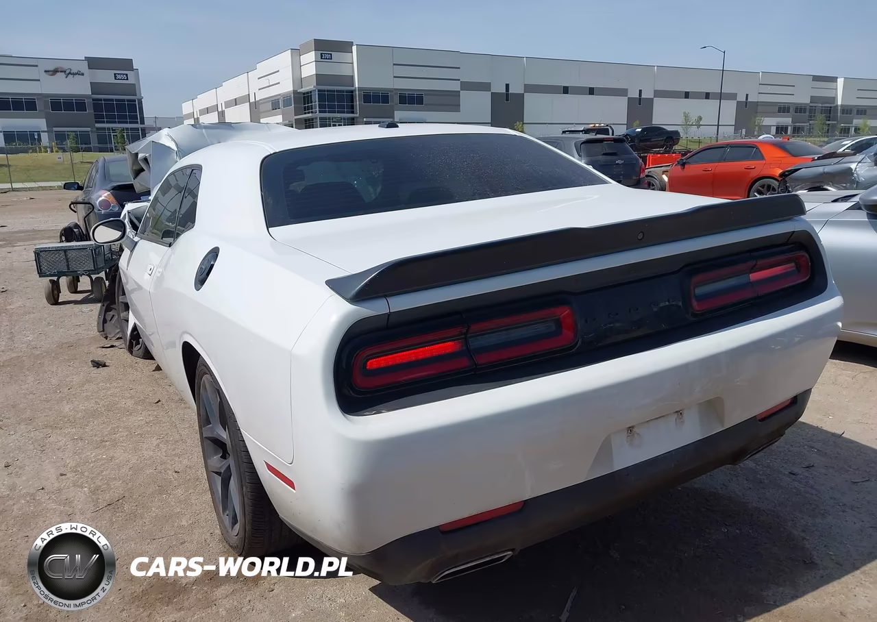 2021 Dodge Challenger Sxt VIN:2C3CDZAGXMH555822 - 3