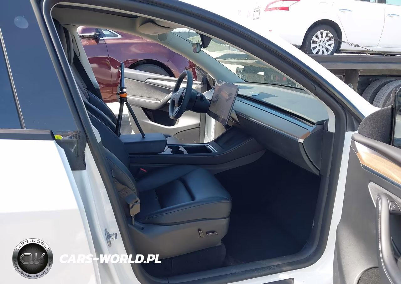 2024 Tesla Model Y Long Range Single Motor Rear-Wheel Drive-Rwd VIN:7SAYGDED9RF083429 - 5