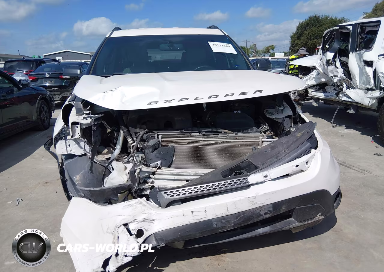 2015 Ford Explorer Xlt VIN:1FM5K7D81FGB58822 - 13