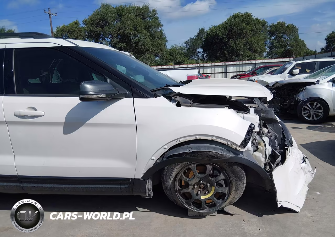 2015 Ford Explorer Xlt VIN:1FM5K7D81FGB58822 - 18