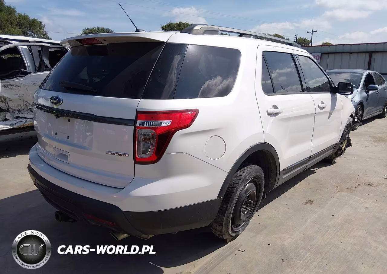 2015 Ford Explorer Xlt VIN:1FM5K7D81FGB58822 - 4