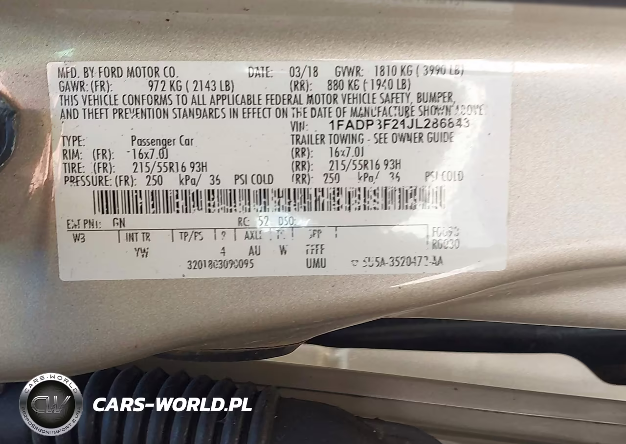 2018 Ford Focus Se VIN:1FADP3F21JL286843 - 9