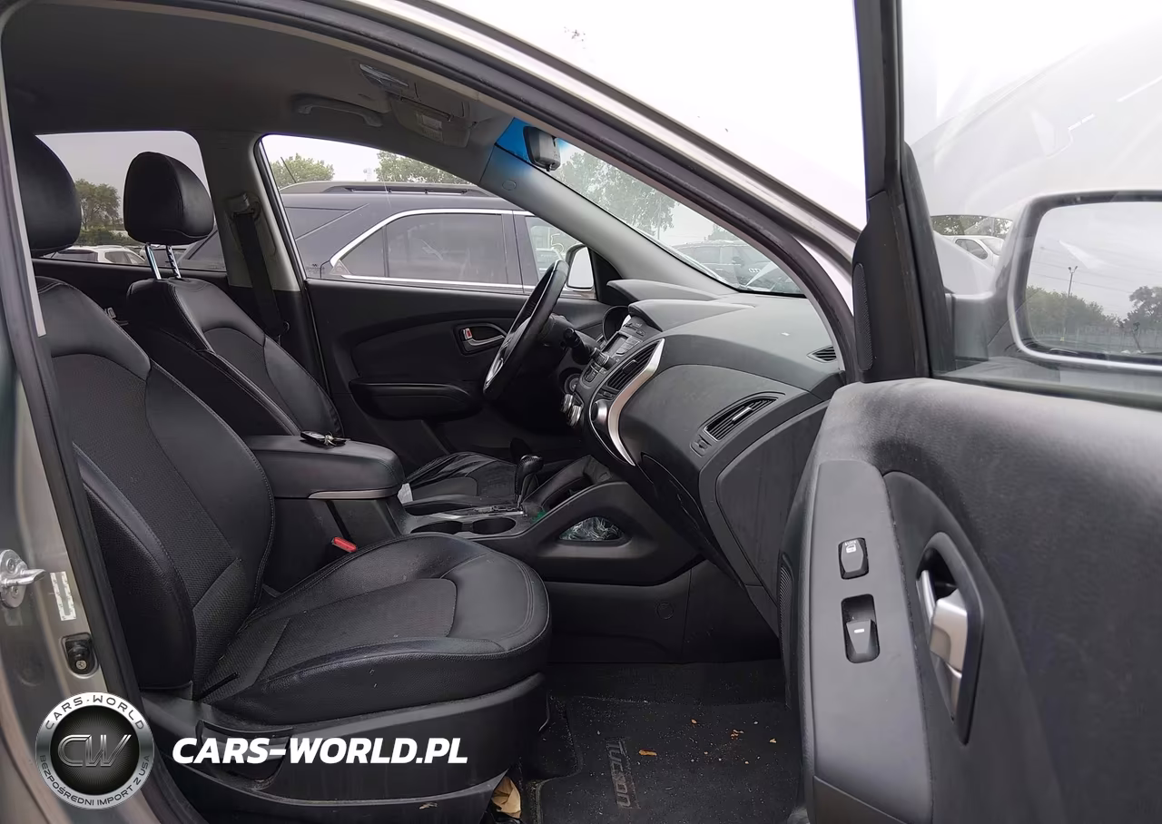 2011 Hyundai Tucson Gls VIN:KM8JU3ACXBU273795 - 5