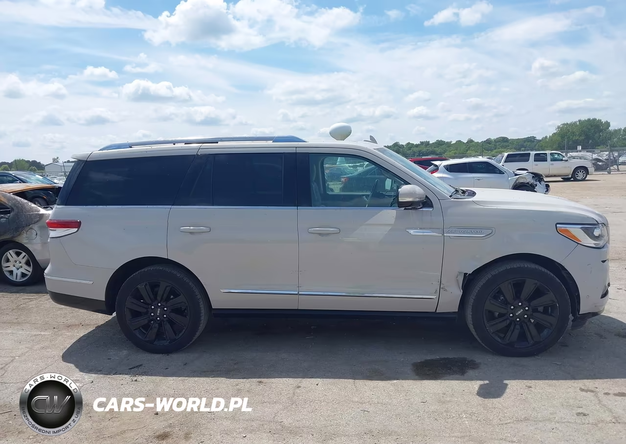 2024 Lincoln Navigator Reserve VIN:5LMJJ2LG7REL02612 - 13