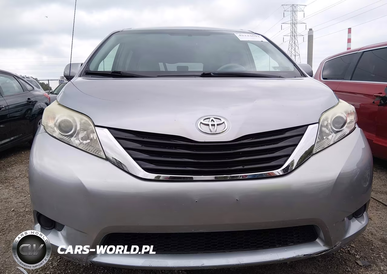 2011 Toyota Sienna Le V6 VIN:5TDKK3DC1BS172949 - 12