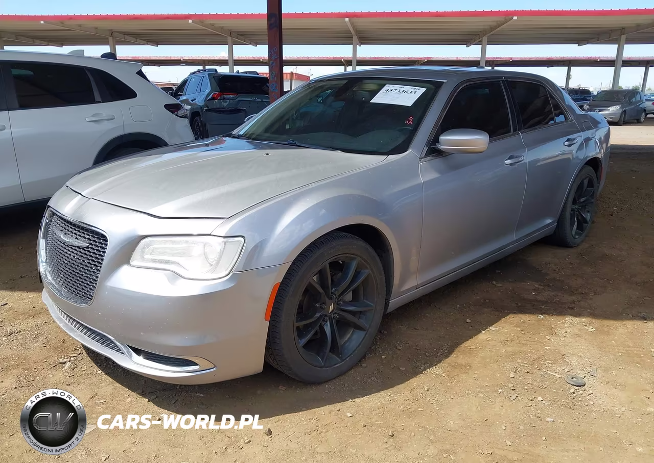 2015 Chrysler 300 Limited VIN:2C3CCAAG4FH796606 - 2