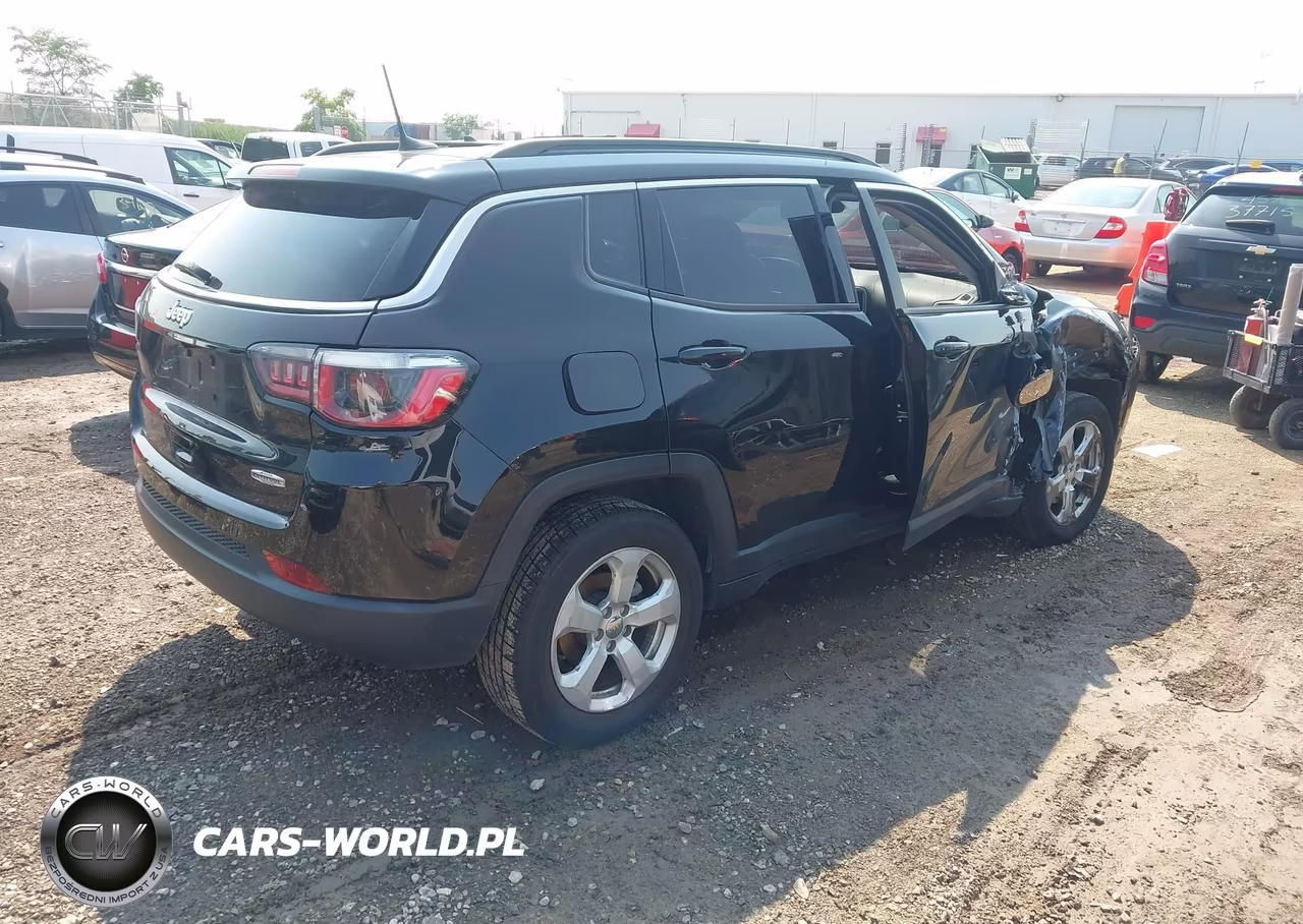 2018 Jeep Compass Latitude Fwd VIN:3C4NJCBB1JT285931 - 4