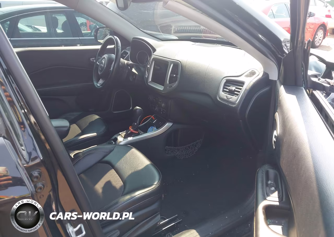 2018 Jeep Compass Latitude Fwd VIN:3C4NJCBB1JT285931 - 5