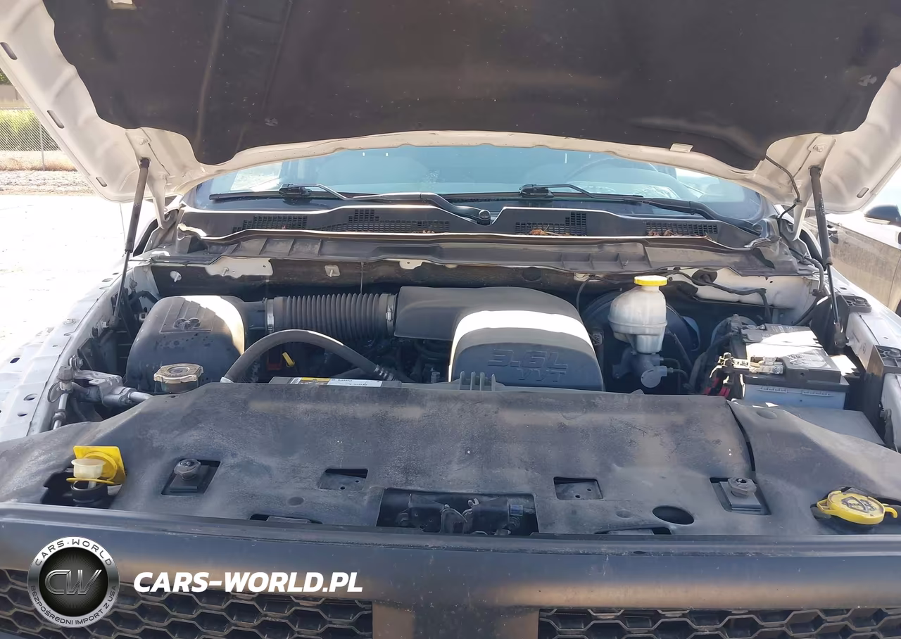 2019 Ram 1500 Classic Tradesman 4X4 8' Box VIN:3C6JR7DG9KG600001 - 10