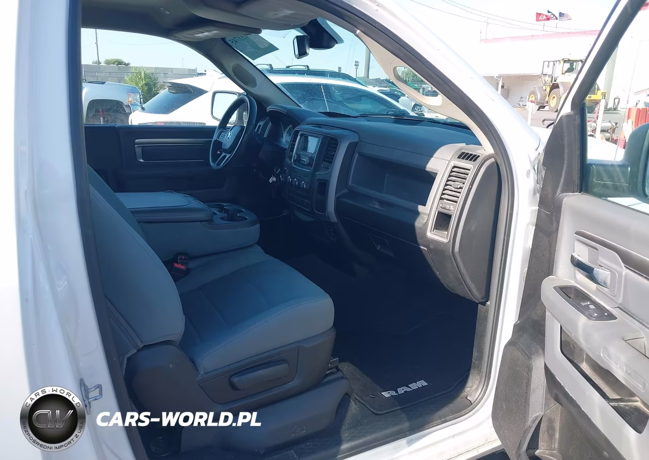 2019 Ram 1500 Classic Tradesman 4X4 8' Box VIN:3C6JR7DG9KG600001 - 5