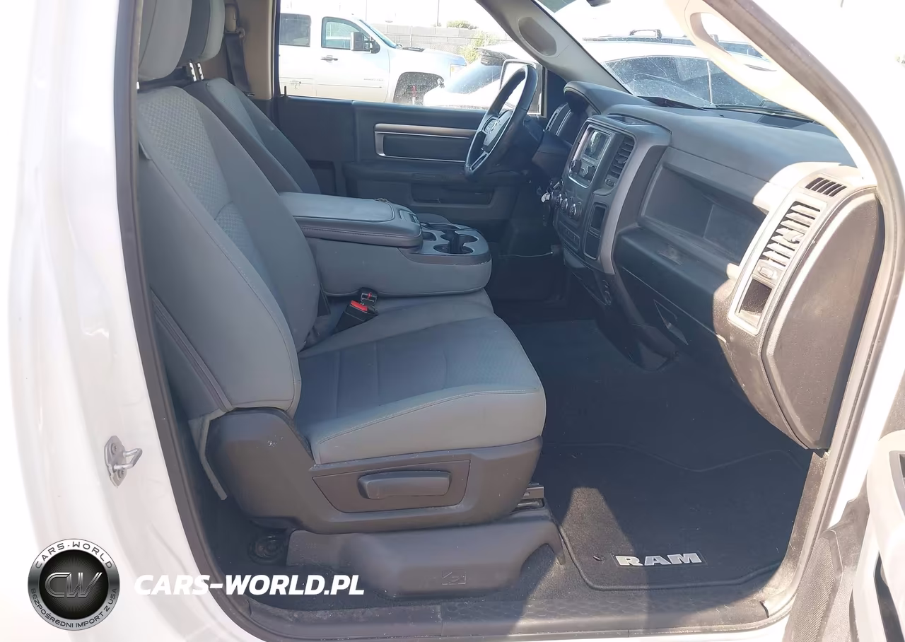 2019 Ram 1500 Classic Tradesman 4X4 8' Box VIN:3C6JR7DG9KG600001 - 8