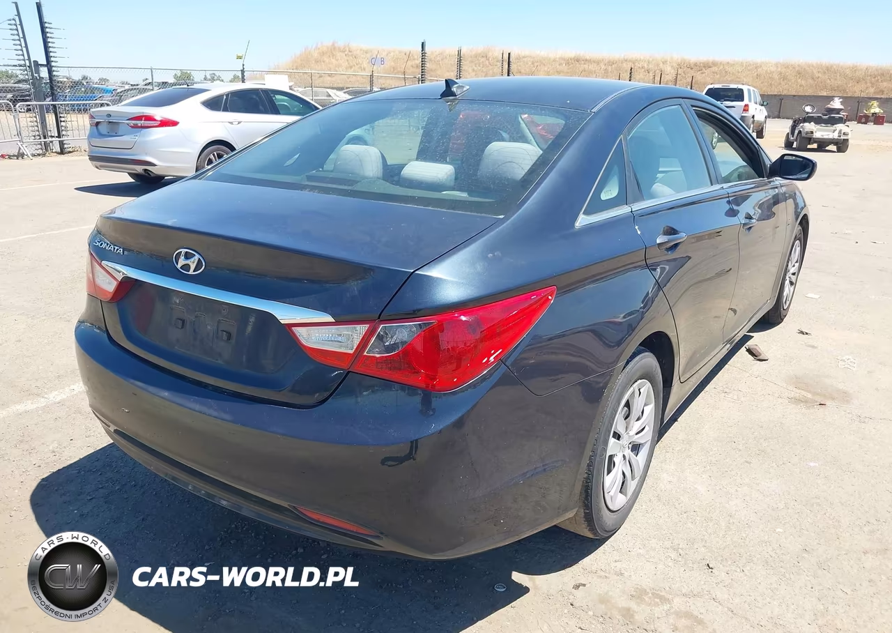 2013 Hyundai Sonata Gls VIN:5NPEB4AC9DH572497 - 4