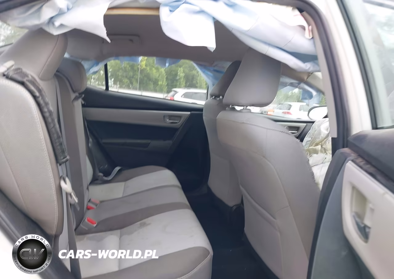 2018 Toyota Corolla Le VIN:5YFBURHE7JP839524 - 8