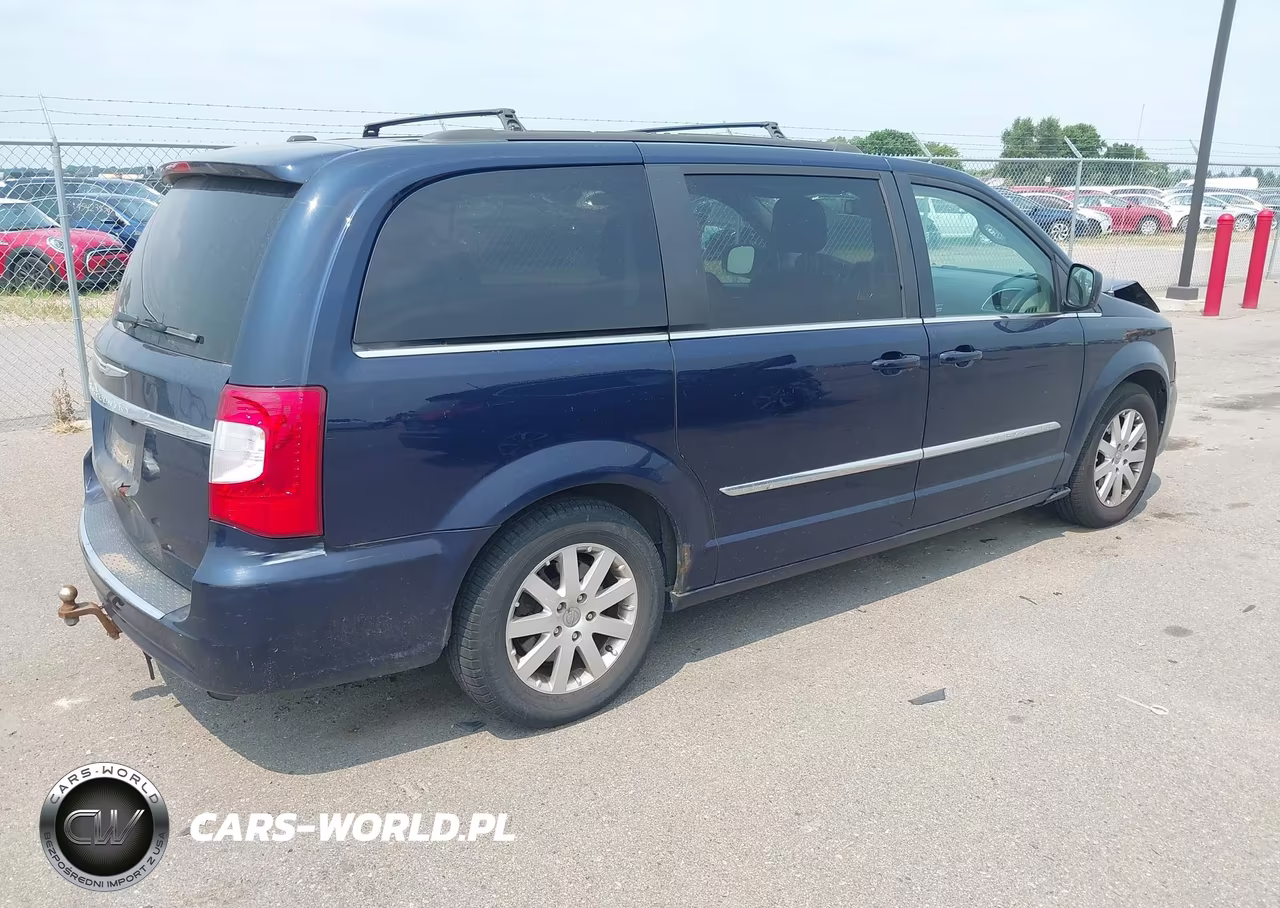 2015 Chrysler Town & Country Touring VIN:2C4RC1BG3FR644251 - 4