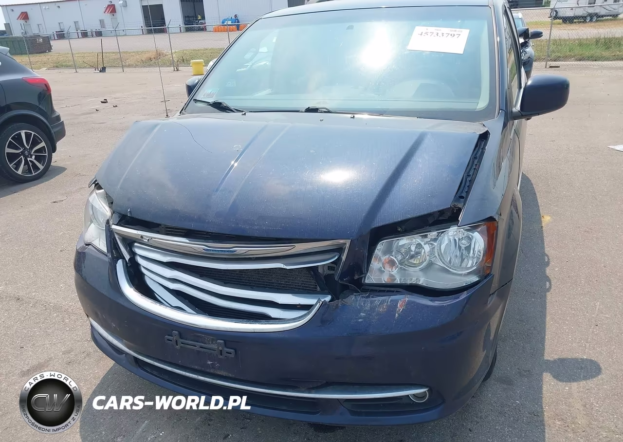 2015 Chrysler Town & Country Touring VIN:2C4RC1BG3FR644251 - 6