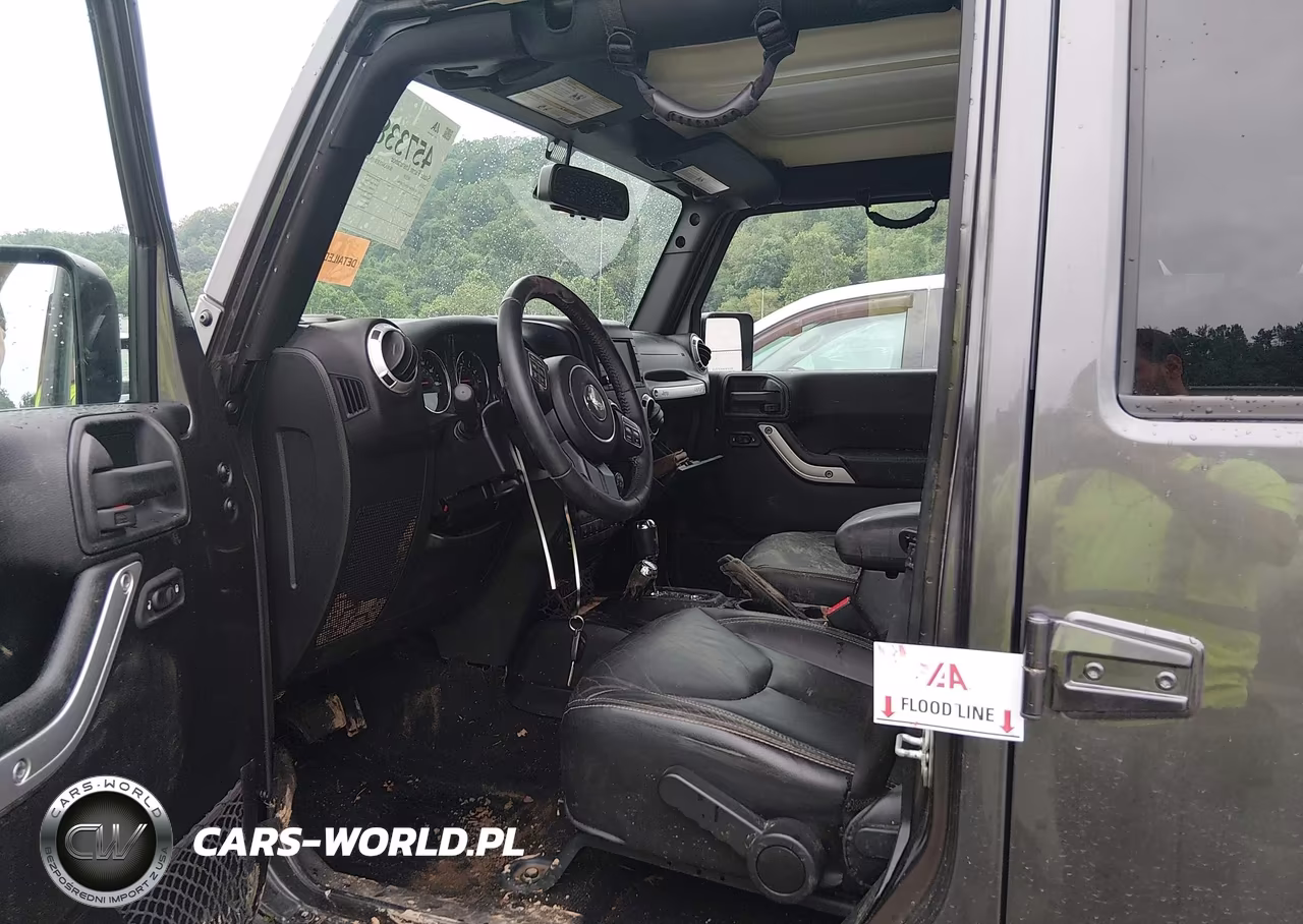 2016 Jeep Wrangler Unlimited Sahara VIN:1C4BJWEG9GL180988 - 6