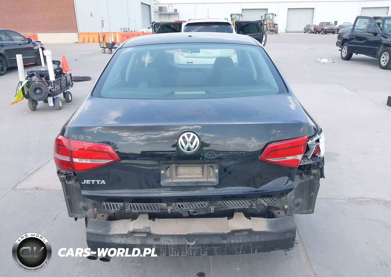 2015 Volkswagen Jetta 2.0L S VIN:3VW2K7AJ1FM409761 - 17