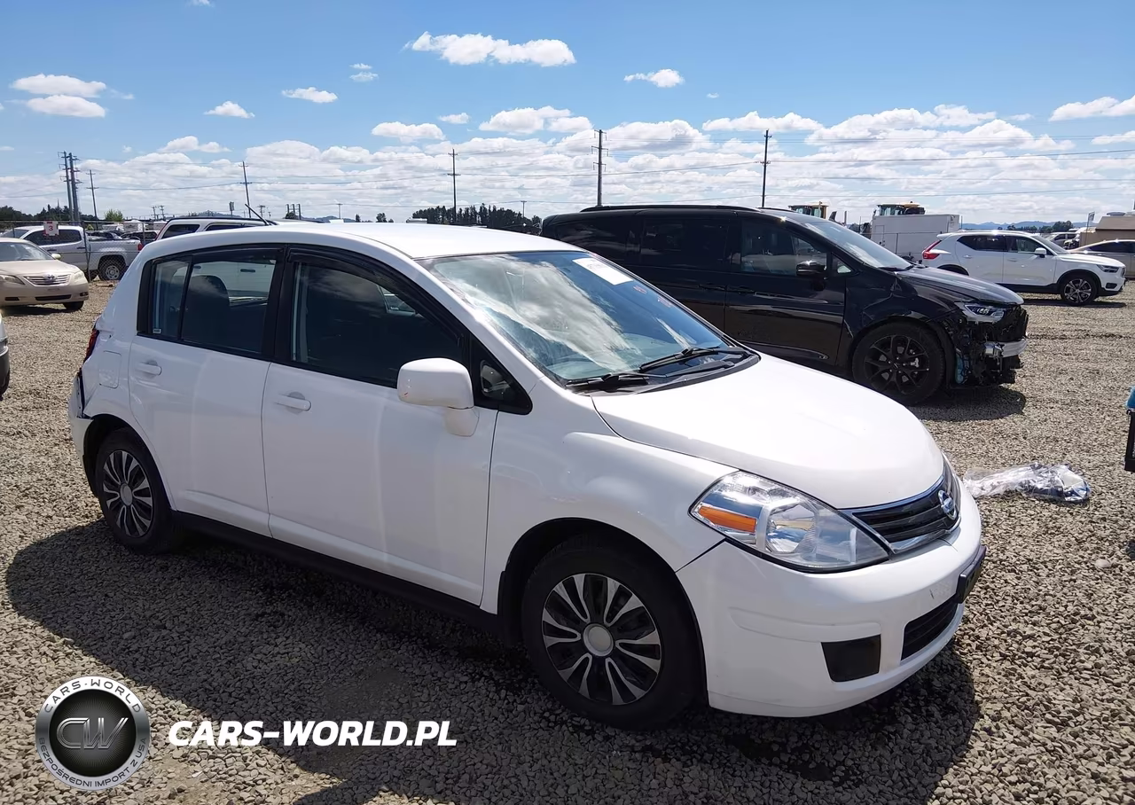 2012 Nissan Versa 1.8 S – zdjęcie 1 z 19