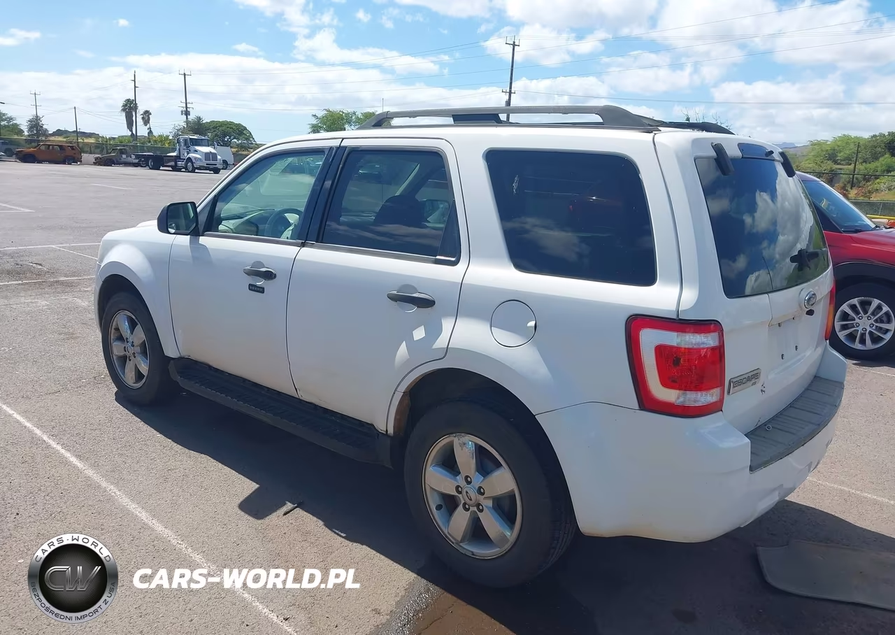 2008 Ford Escape Xlt VIN:1FMCU03138KA76412 - 3