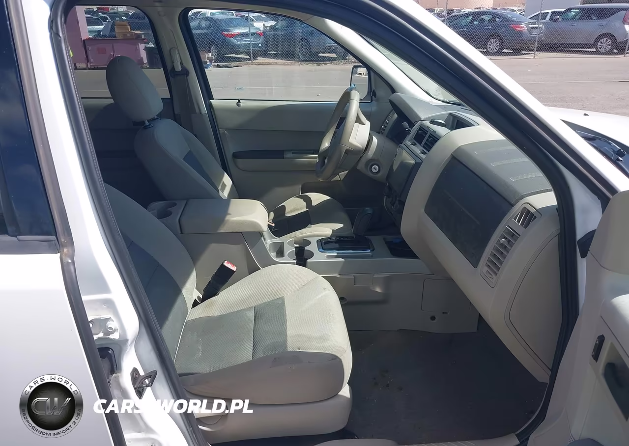2008 Ford Escape Xlt VIN:1FMCU03138KA76412 - 5