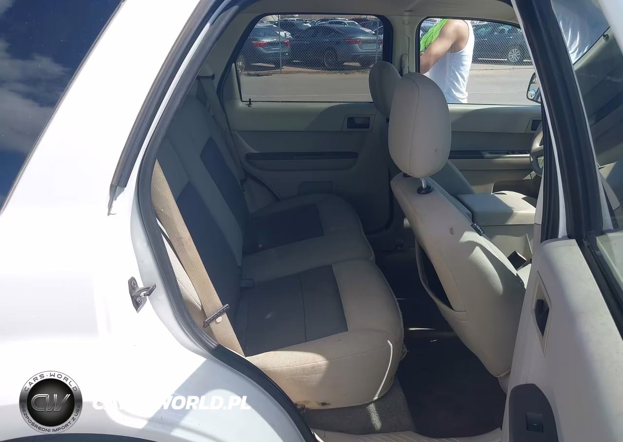 2008 Ford Escape Xlt VIN:1FMCU03138KA76412 - 8