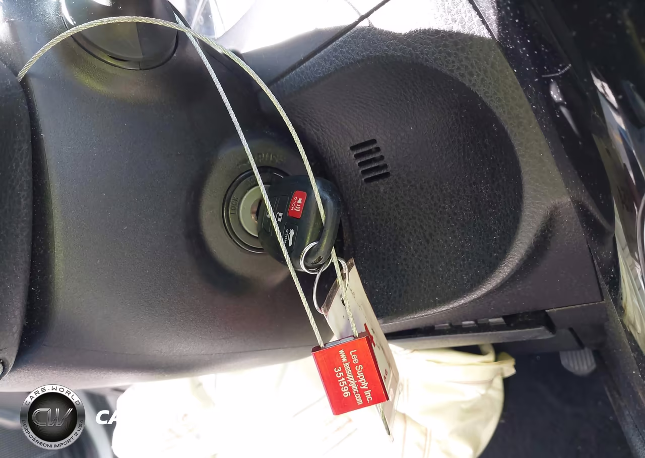 2018 Toyota Corolla Le VIN:5YFBURHE3JP775515 - 11