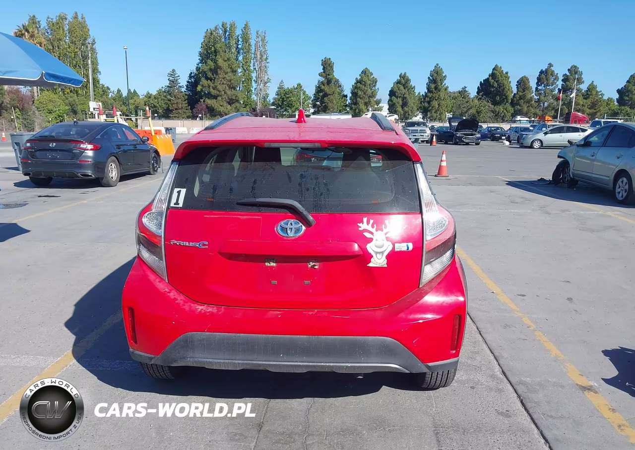 2018 Toyota Prius C One VIN:JTDKDTB39J1602591 - 17