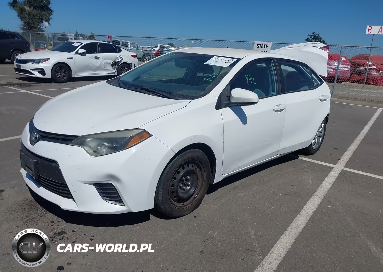 2015 Toyota Corolla Le VIN:5YFBURHE5FP357562 - 2