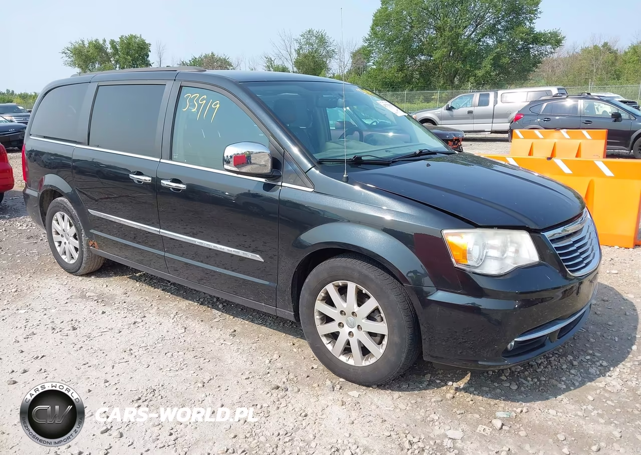 2012 Chrysler Town & Country Touring-L – zdjęcie 1 z 16