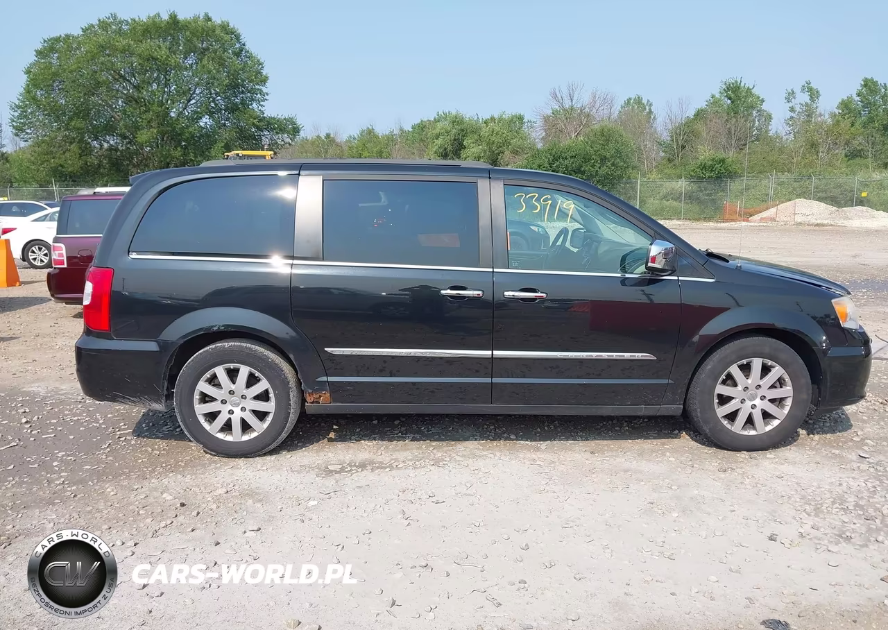 2012 Chrysler Town & Country Touring-L VIN:2C4RC1CG9CR413705 - 13