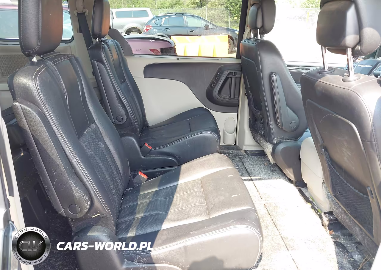 2012 Chrysler Town & Country Touring-L VIN:2C4RC1CG9CR413705 - 8