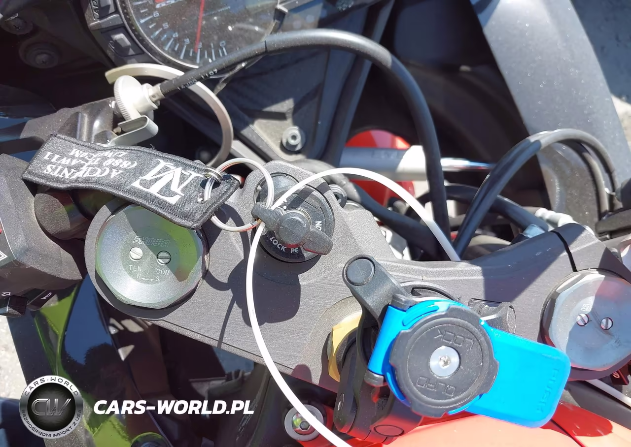 2022 Suzuki Gsx-R600 VIN:JS1GN7FA4N7100328 - 11