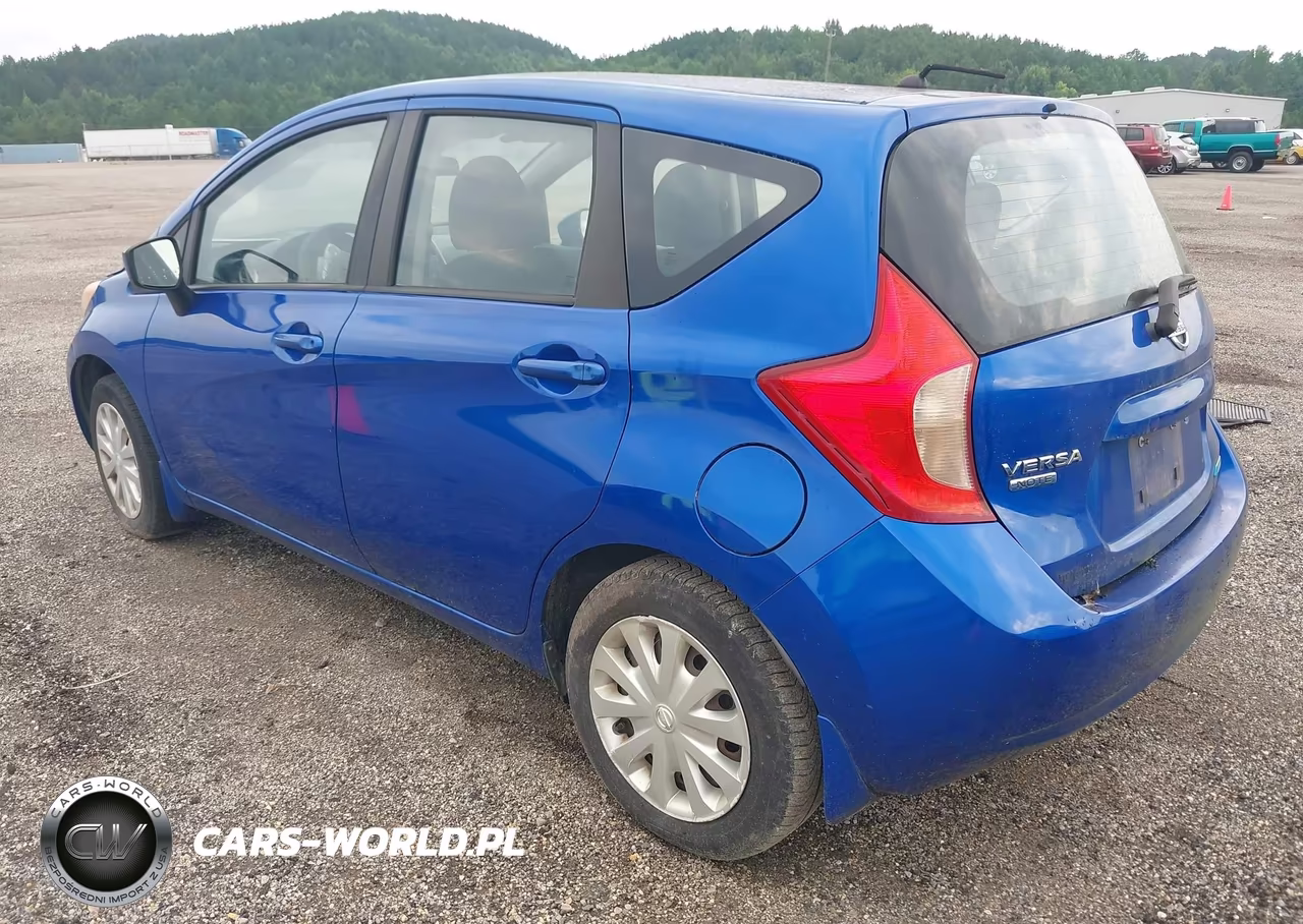 2015 Nissan Versa Note S Plus VIN:3N1CE2CP4FL432639 - 3