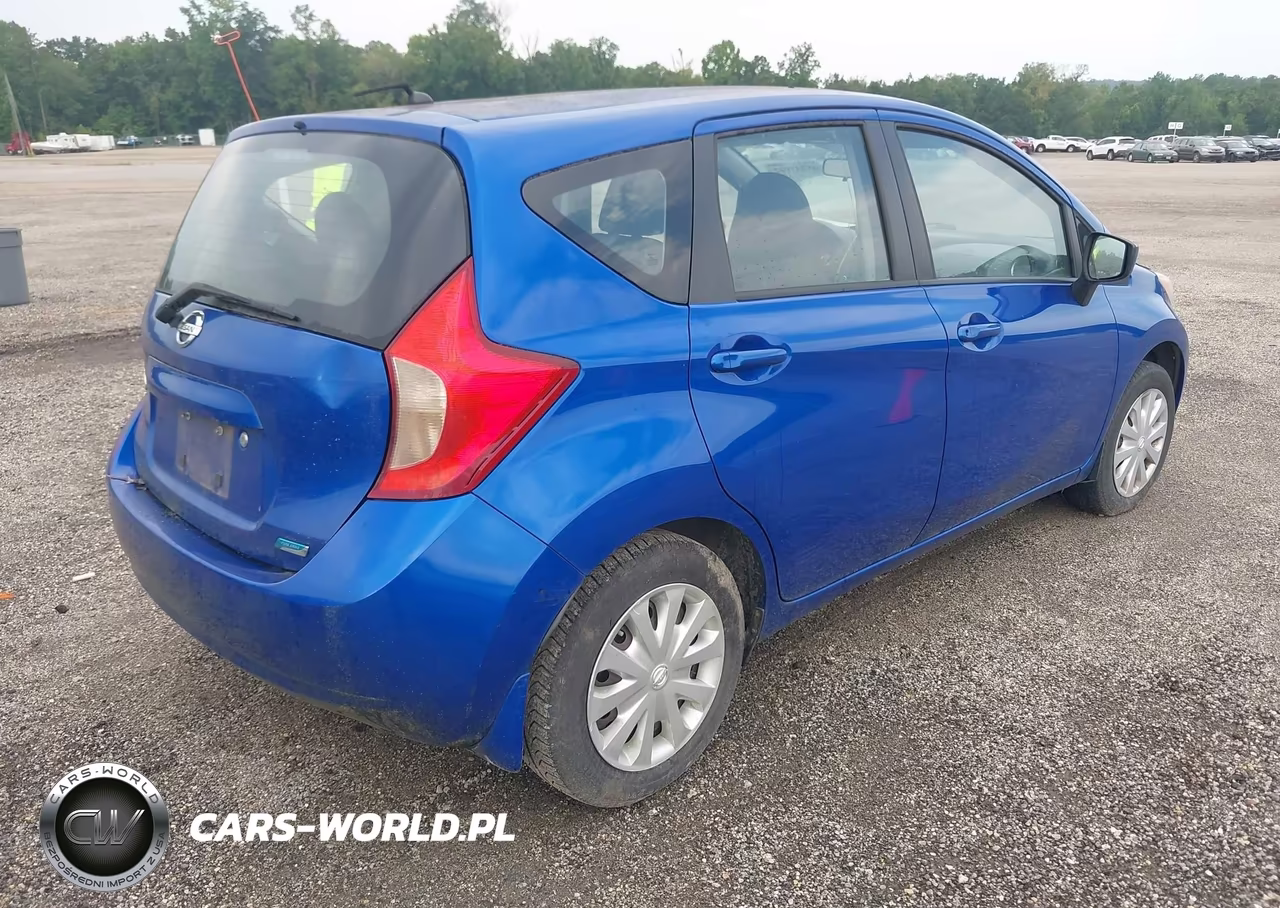 2015 Nissan Versa Note S Plus VIN:3N1CE2CP4FL432639 - 4