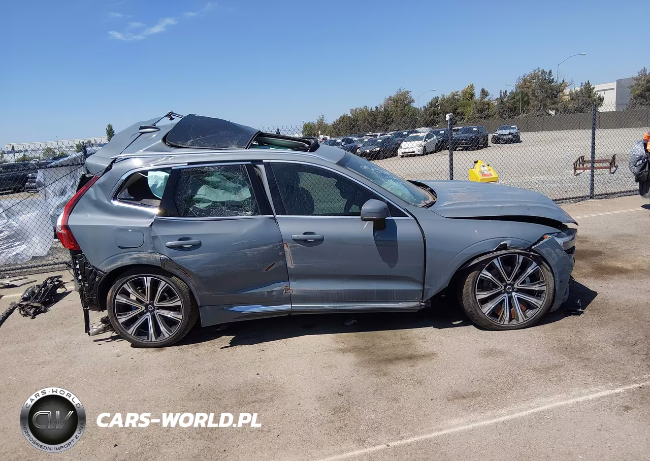 2023 Volvo Xc60 B5 Ultimate Bright Theme VIN:YV4L12RA5P1368063 - 14