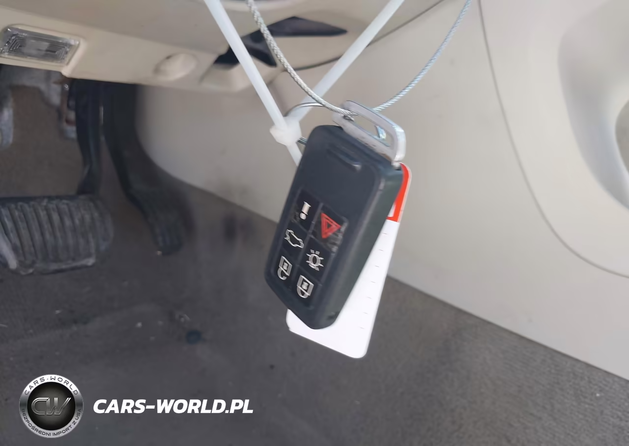 2014 Volvo S60 T5 VIN:YV1612FS0E1287105 - 11